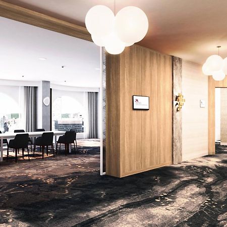 Montreal Marriott Chateau Champlain Exterior photo