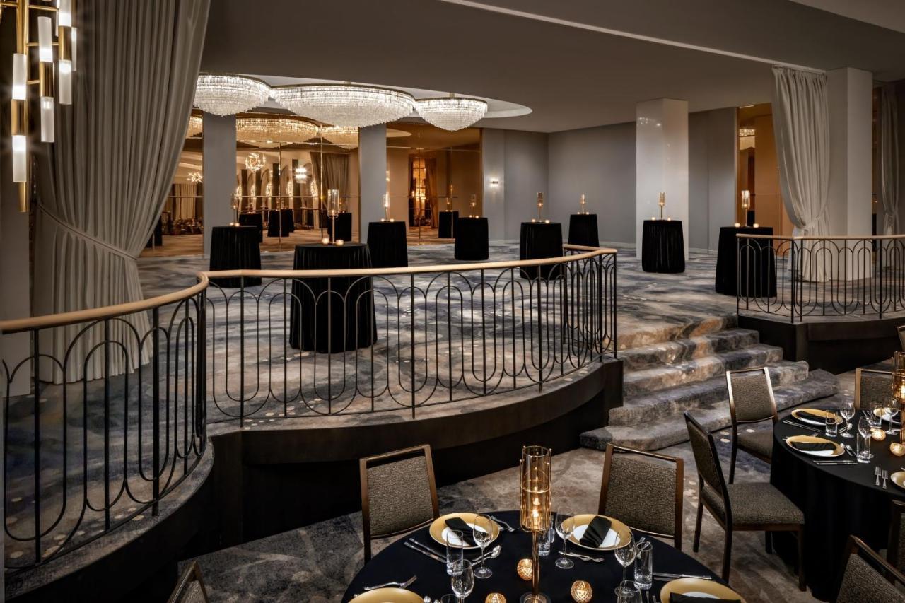 Montreal Marriott Chateau Champlain Exterior photo
