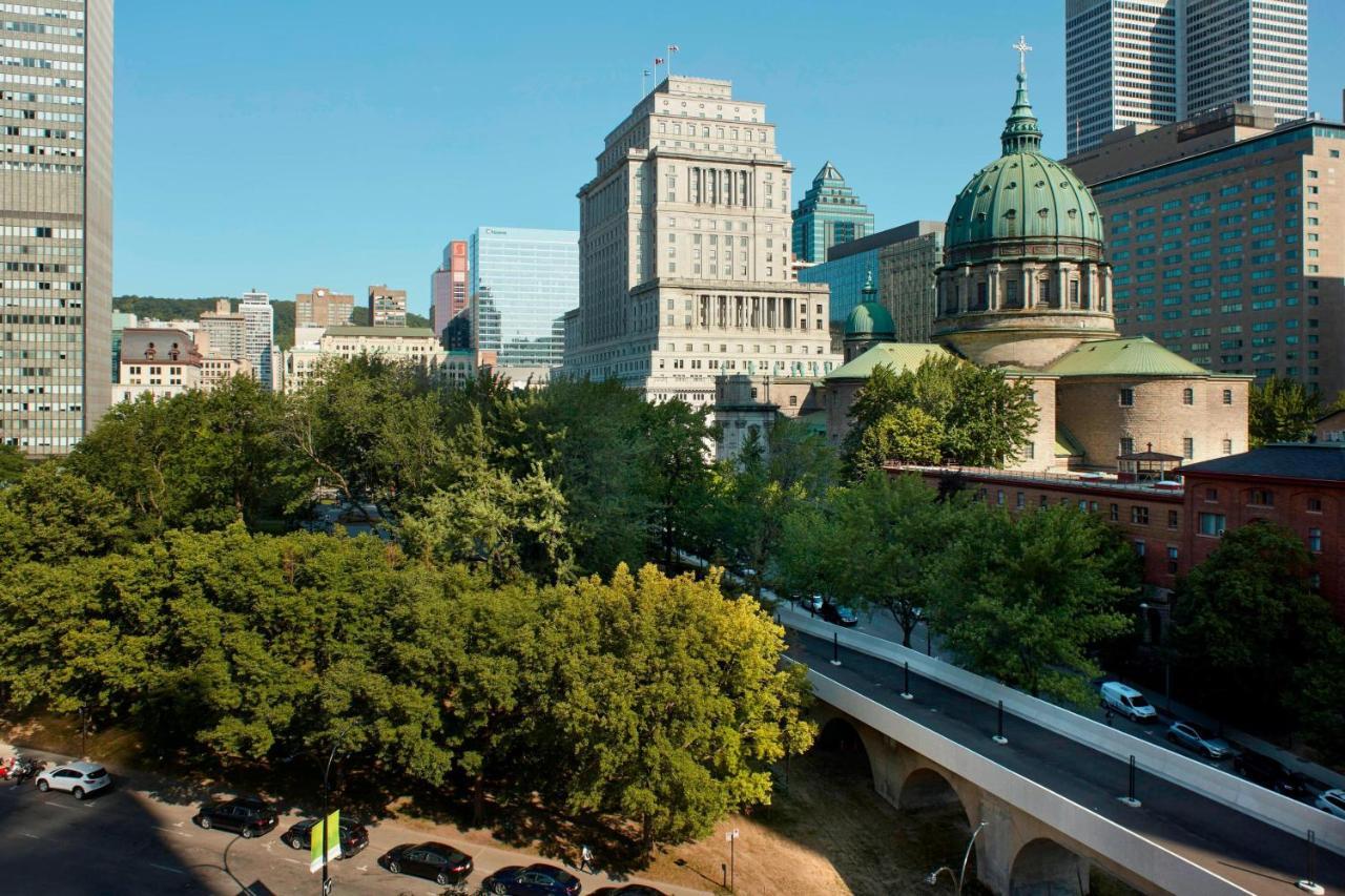 Montreal Marriott Chateau Champlain Exterior photo