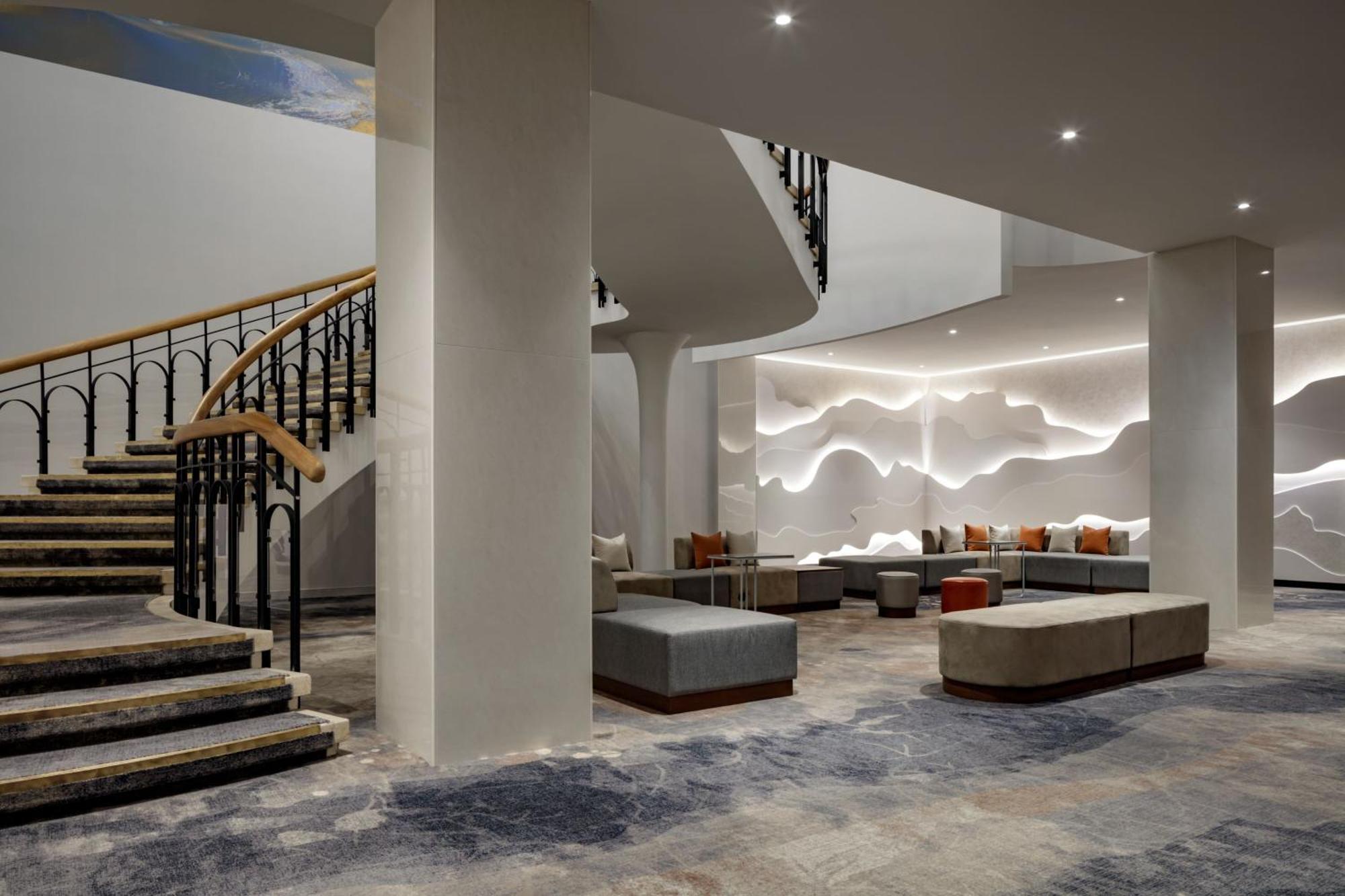 Montreal Marriott Chateau Champlain Exterior photo